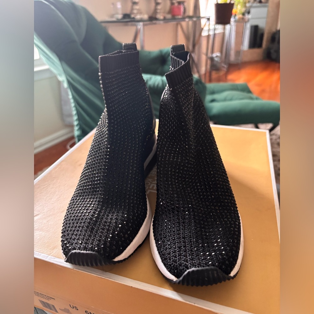 Michael Kors Skyler Bootie Extreme Stretch Knit Sneakers 6